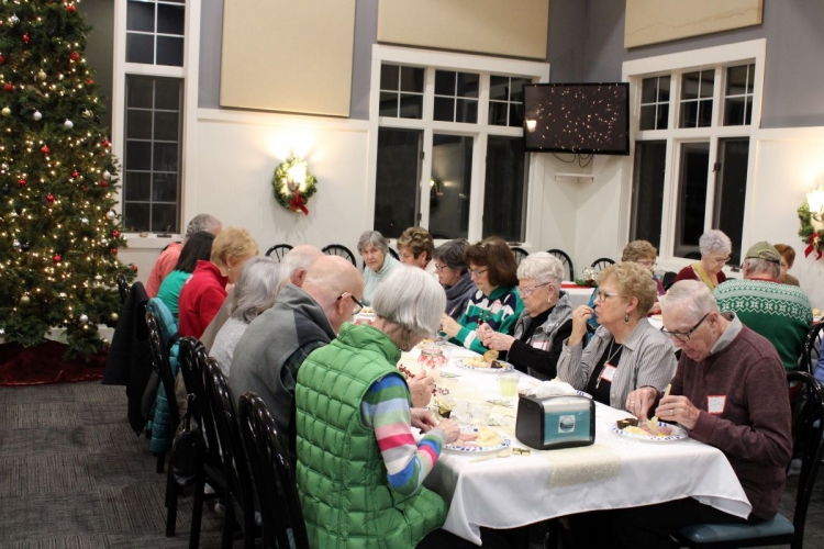 Volunteer Holiday Dinner 17